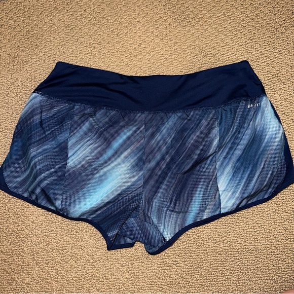 NIKE AND UNDER ARMOUR RUNNING SHORTS BUNDLE - Picture 12 of 16
